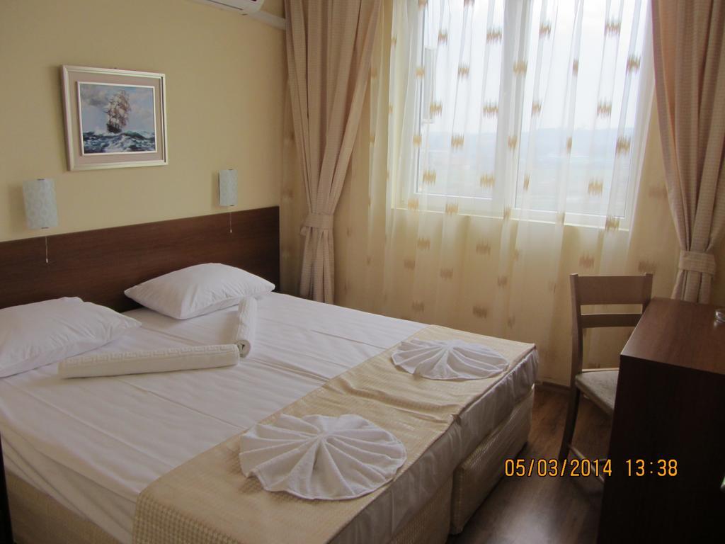 Stephanovy Guest House Sozopol Room photo